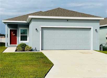 2809 Whispering Trails Dr Winter Haven, FL 33884