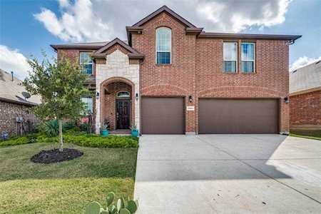 2204 Rosalinda Pass Fort Worth, TX 76131