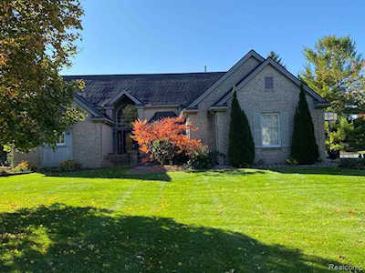 4043 Shadow Oak Ct Fenton Twp, MI 48430