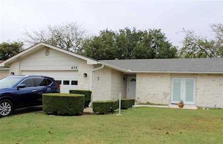 430 Beatty Drive Grand Prairie, TX 75052