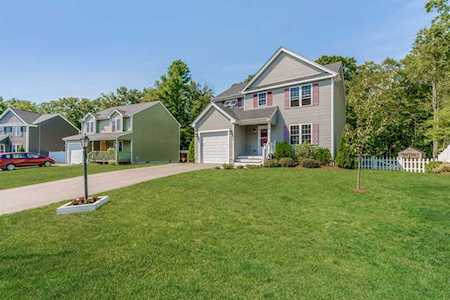 953 Dighton Woods Dighton, MA 02715