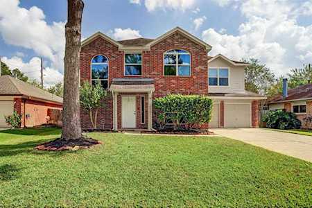 21410 Meadowhill Dr Spring, TX 77388