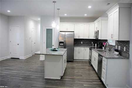 618 Rolfe St Hampton, VA 23661