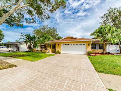 9293 121st St Seminole, FL 33772