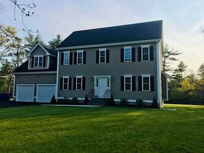 40 Forbes Rd Rochester, MA 02770