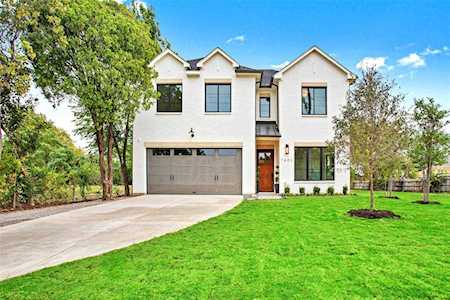 7602 Roper Street Dallas, TX 75209
