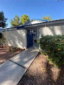 2108 Bavington Dr #D Las Vegas, NV 89108