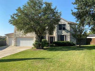 1009 Ambrose DR Pflugerville, TX 78660