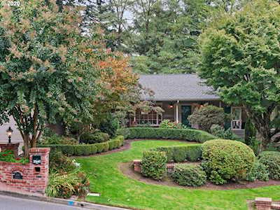 2540 SW Garden View Ave Portland, OR 97225