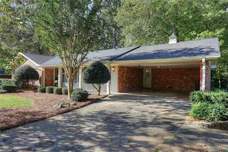 1512 Kahanna Dr Decatur, GA 30033