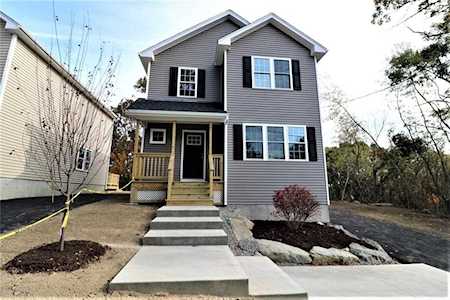 121 Hillcrest Ave Providence, RI 02909