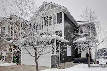 1019 Bayside Dr SW Airdrie, AB T4B 3E4