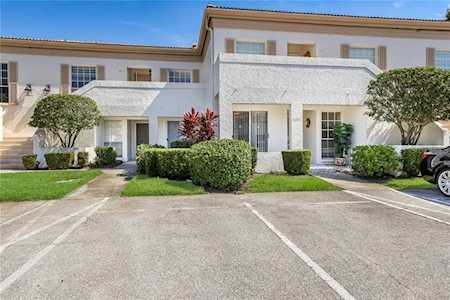 5221 Wedgewood Ln #23 Sarasota, FL 34235