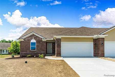 13347 Whispering Pines Ct Fenton Twp, MI 48451