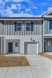 5061 Lower Elm #123 Atlanta, GA 30349
