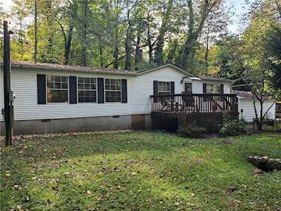 6215 Falcon Ln Gainesville, GA 30506