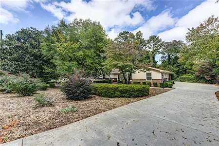 1532 Brompton Ct Dunwoody, GA 30338