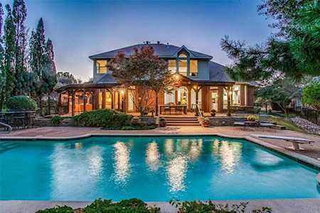 2737 Brookside Lane Mckinney, TX 75072