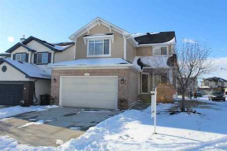 45 Cougarstone Manor SW Calgary, AB T3H 5N5