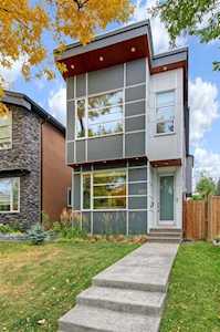 522 37 St SW Calgary, AB t3c 1r6