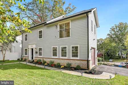 5148 11th St S Arlington, VA 22204