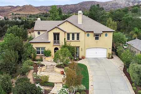 2121 Silverstar Street Simi Valley, CA 93065