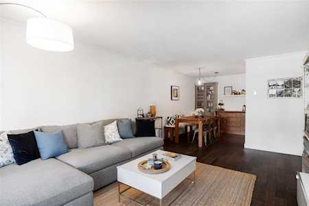 127 E 4th Street #201 North Vancouver, BC V7L 1H7