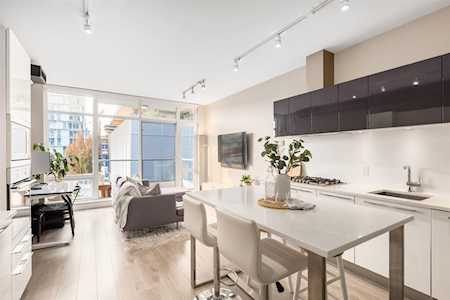 108 E 1st Avenue #520 Vancouver, BC V5T 0E4