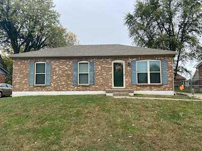 6809 Spourtland Dr Louisville, KY 40228