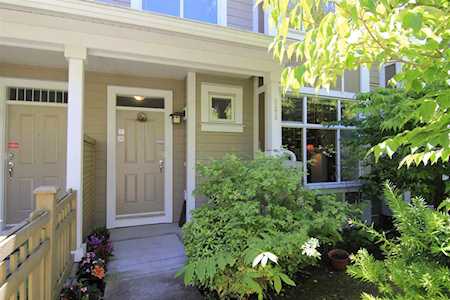 966 Westbury Walk Vancouver, BC V6P 6Z5