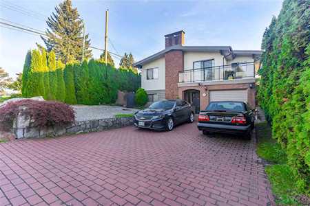 5190 Fulwell Street Burnaby, BC V5G 1P2