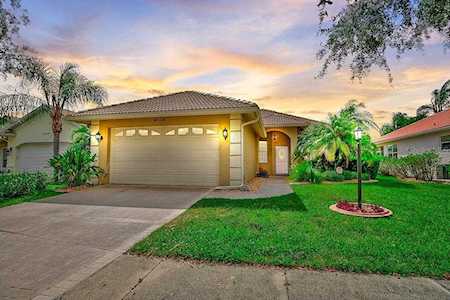 4304 Via Del Santi Venice, FL 34293