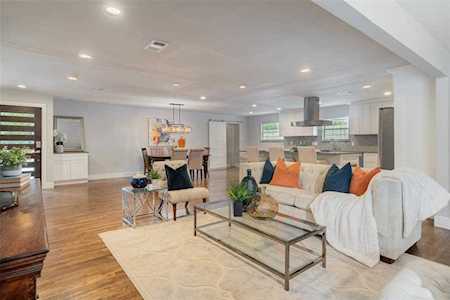 10150 Cromwell Drive Dallas, TX 75229