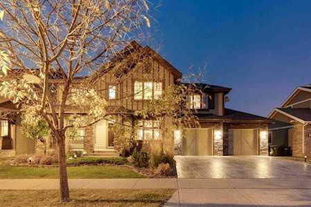 8128 9 Ave SW Calgary, AB T3H 0C2
