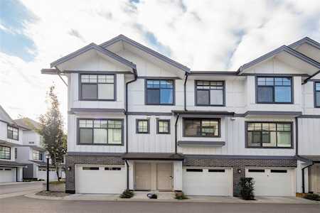 5028 Savile Row #2 Burnaby, BC V5E 2Y8
