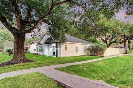 1731 Cheshire Ln Houston, TX 77018