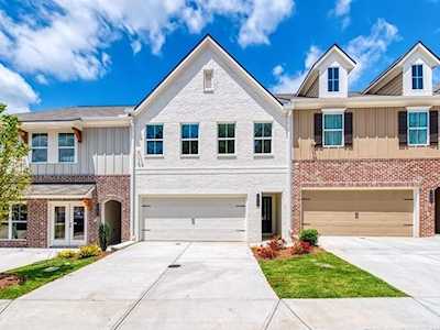 2948 Edgemont Ln Marietta, GA 30008