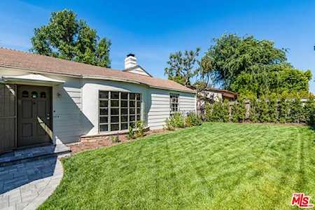 13015 Greenleaf Street Studio City, CA 91604