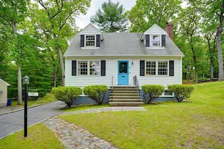 79 Peach Orchard Rd Burlington, MA 01803
