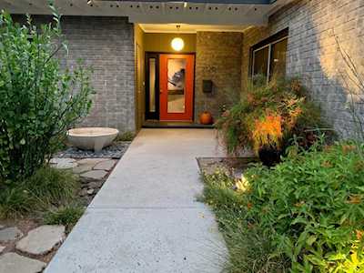 2126 S La Rosa Drive Tempe, AZ 85282