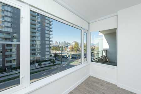 110 Switchmen Street #602 Vancouver, BC V6A 0C6