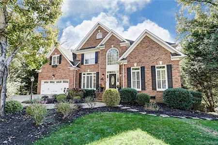 7082 Harbor Ct Tega Cay, SC 29708