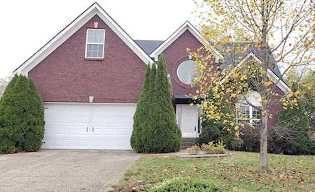1114 Crosstimbers Dr Louisville, KY 40245