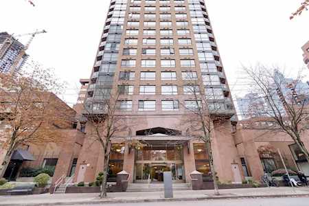 1189 Howe Street #1502 Vancouver, BC V6Z 2X4