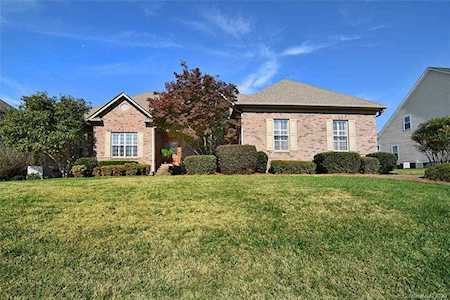 5110 Shannamara Dr Matthews, NC 28104
