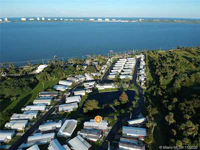13827 S Indian River Drive Dr Jensen Beach, FL 34957