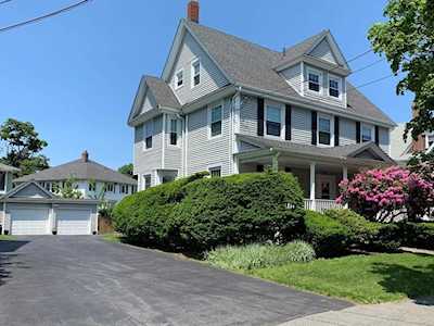 30 Harris Street Waltham, MA 02452