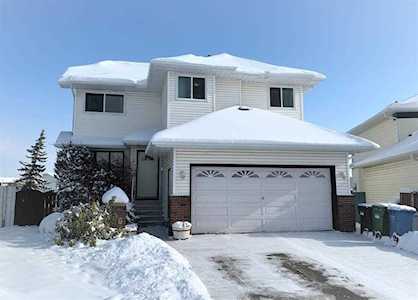 216 Arbour Summit Place NW Calgary, AB T3G 3W3