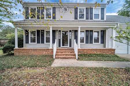 3516 Riverwood Cres Chesapeake, VA 23322