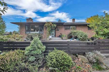 5129 17th Ave S Seattle, WA 98108